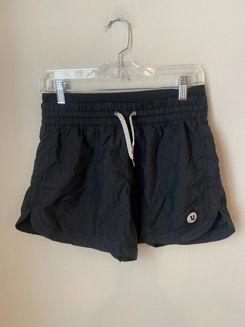 Vuori Halo Port Short Black Lightweight Running Athletic Shorts Lined Size M - Picture 3 of 9